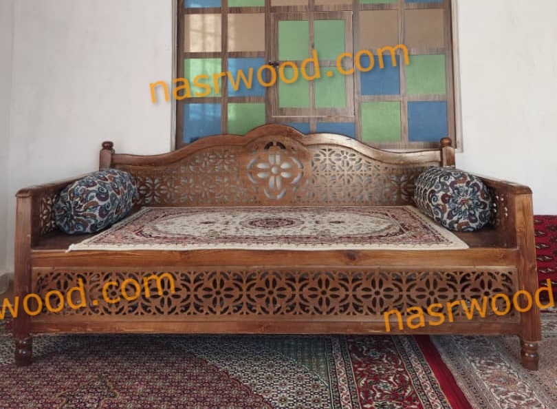 تخت سنتی nasr07i رنگ قهوه ای روشن