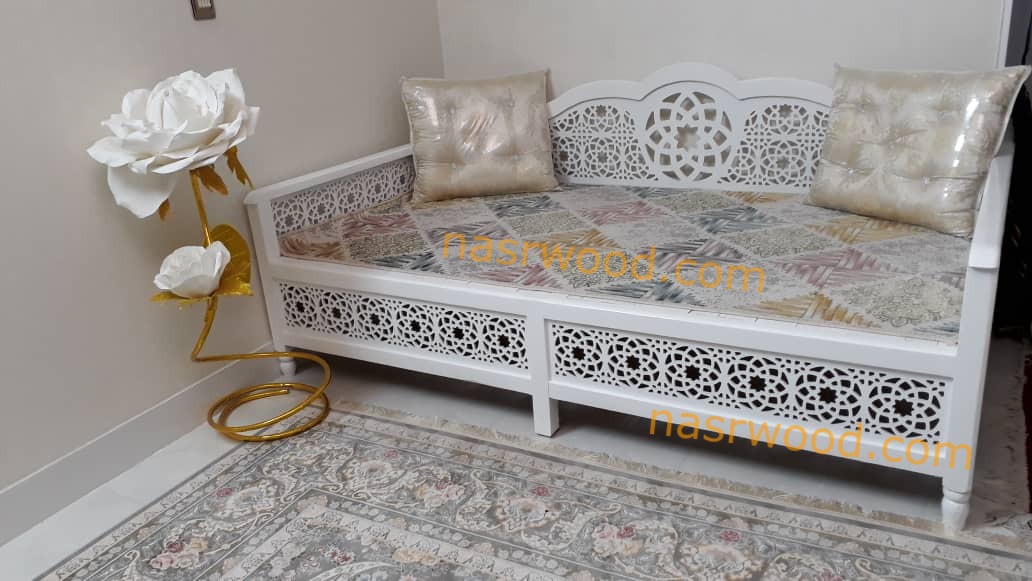 تخت سنتی nasr17i2 برای منزل در رنگ سفید