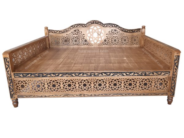 تخت سنتی چوبی منبت